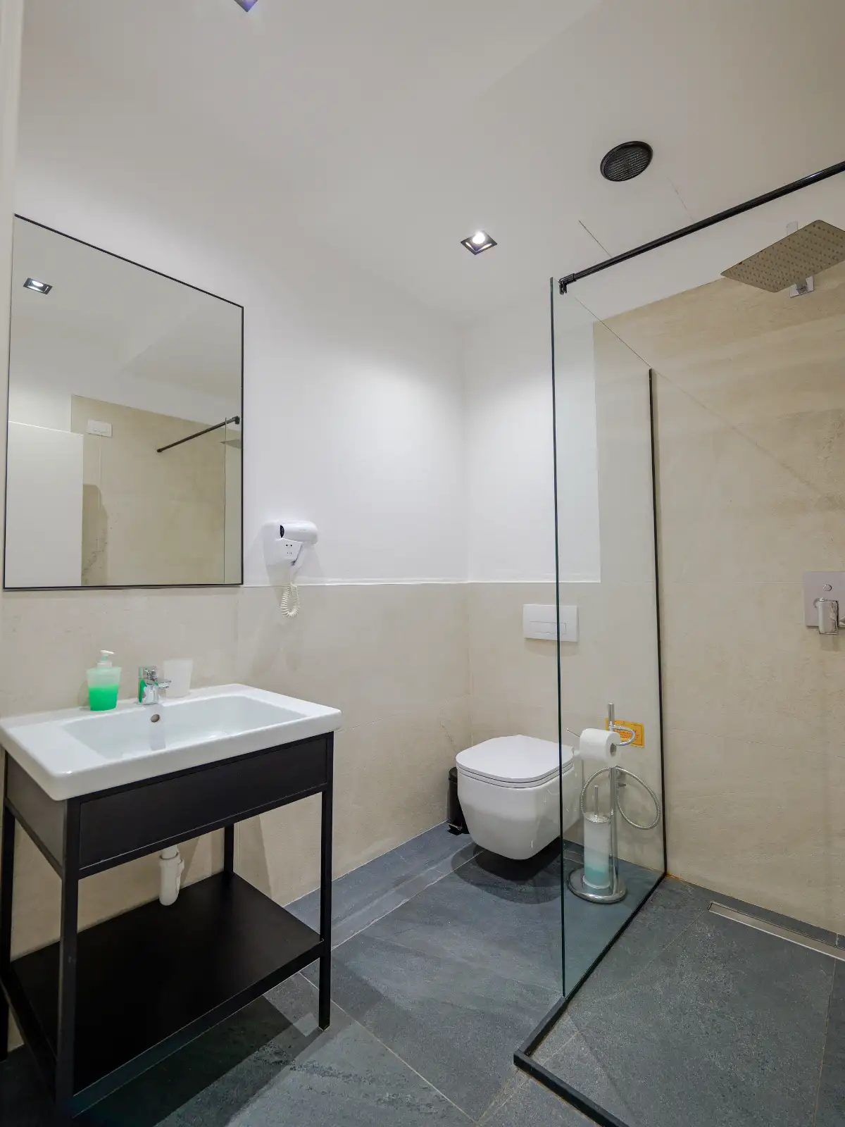 Economy Twin Room