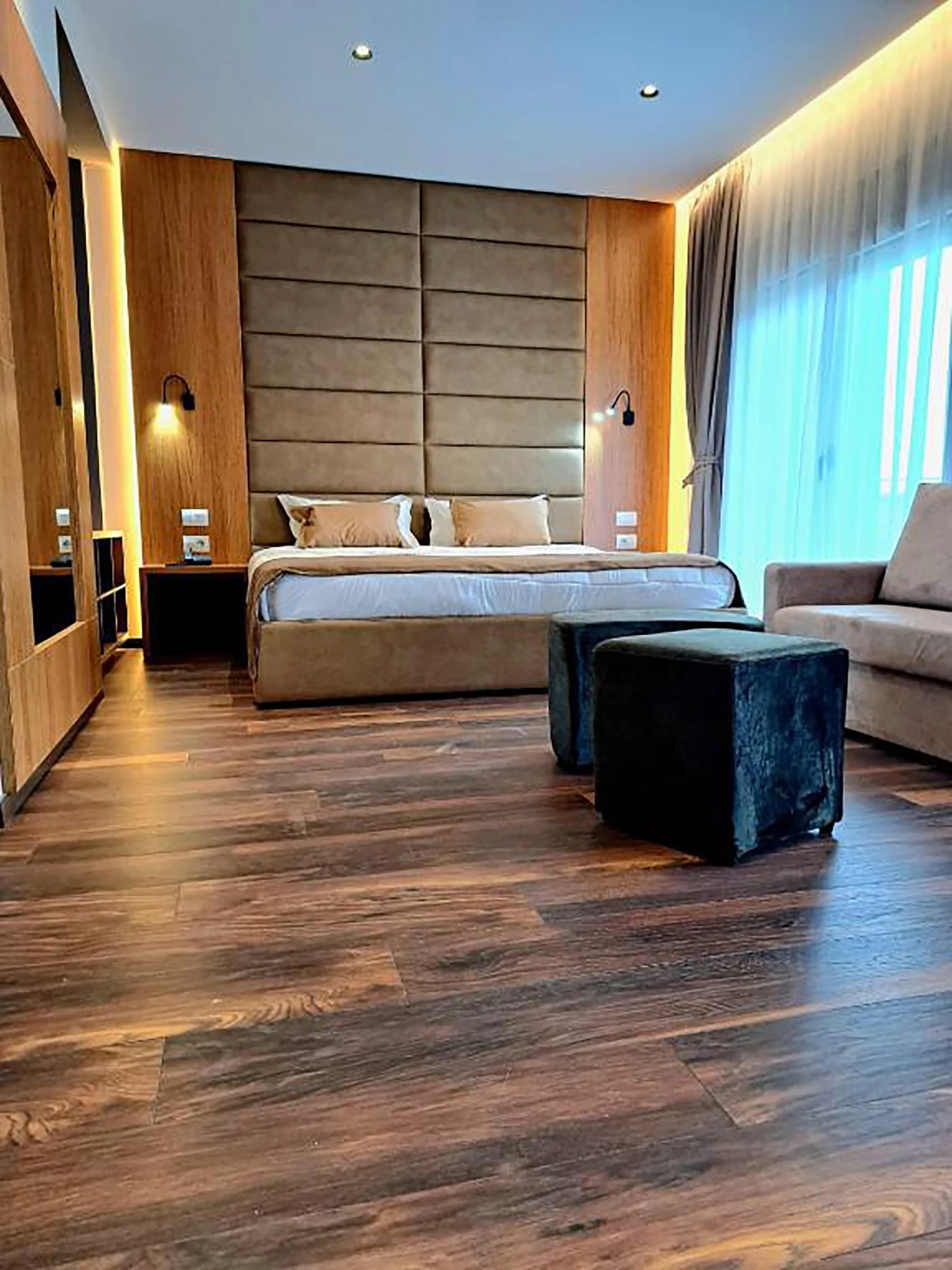 Suite with Mountain View