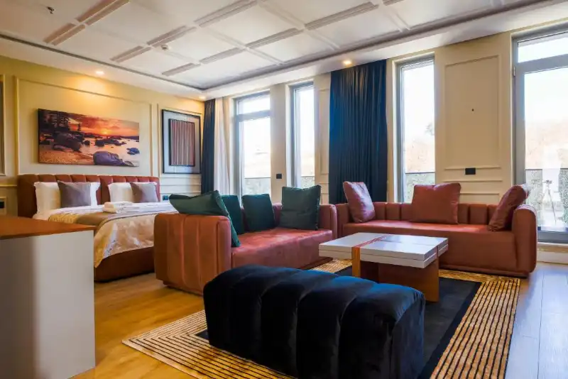 Suite with Hot Tub