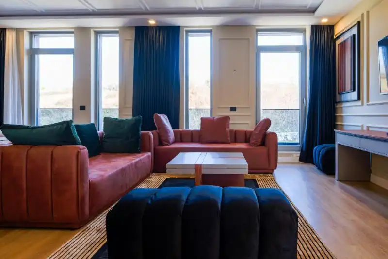 Suite with Hot Tub