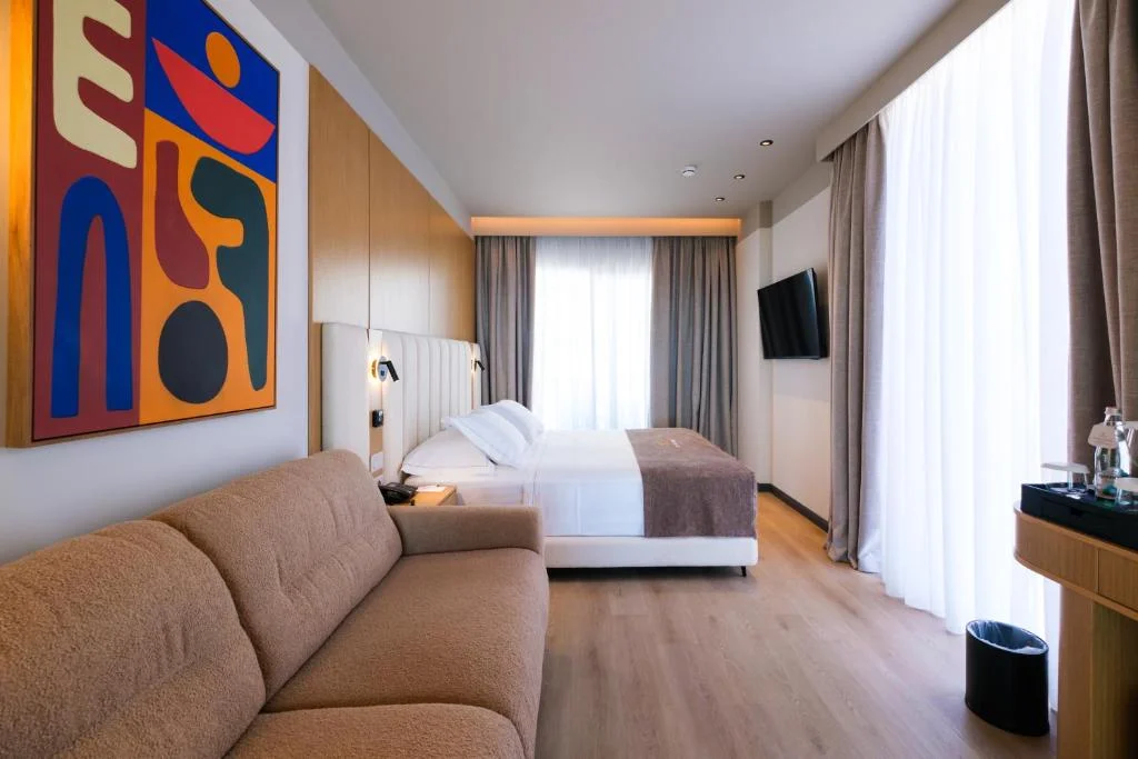 Junior Suite with Bath Tub