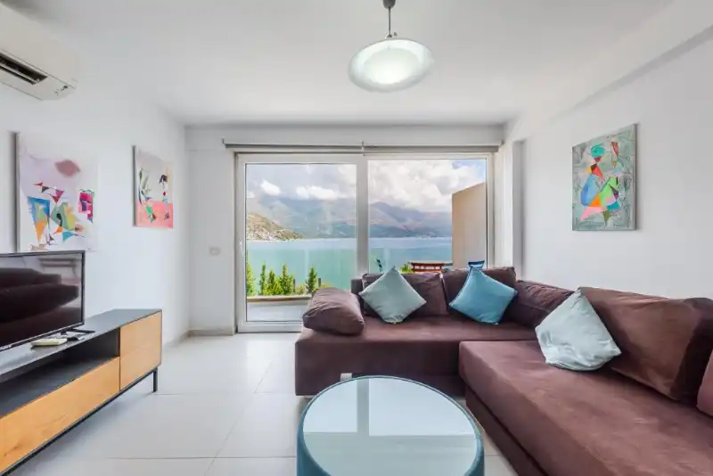 Two-Bedroom Apartment with Balcony and Sea View