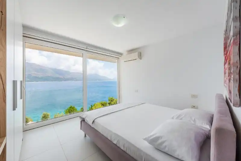 Two-Bedroom Apartment with Balcony and Sea View